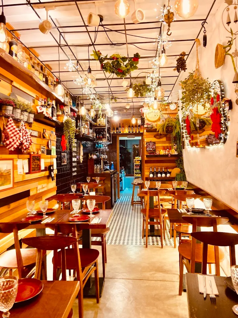 Have a bite - drinks & tapas