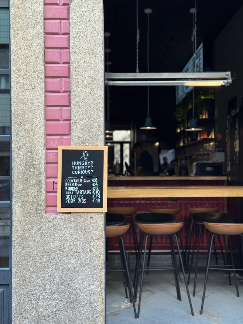 Voyager 1 Bar