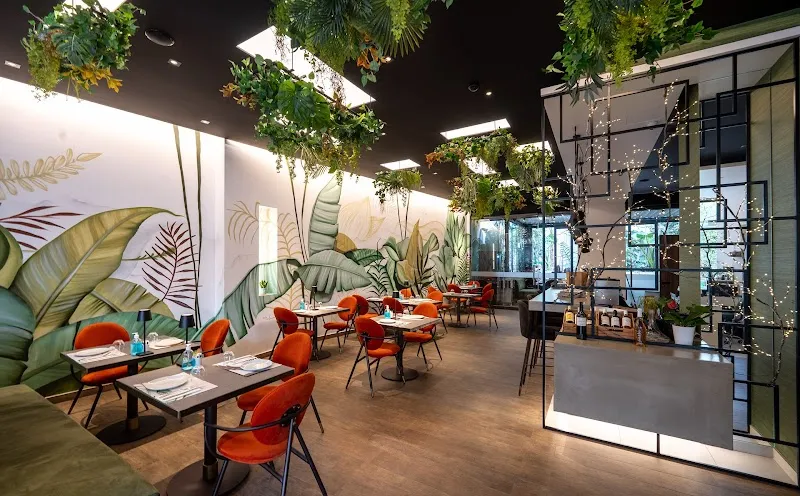 Ivis 4 Boutique Hotel & Restaurant