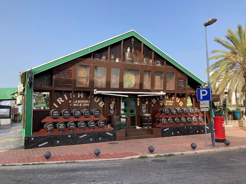 The Irish Bar / The Cabin