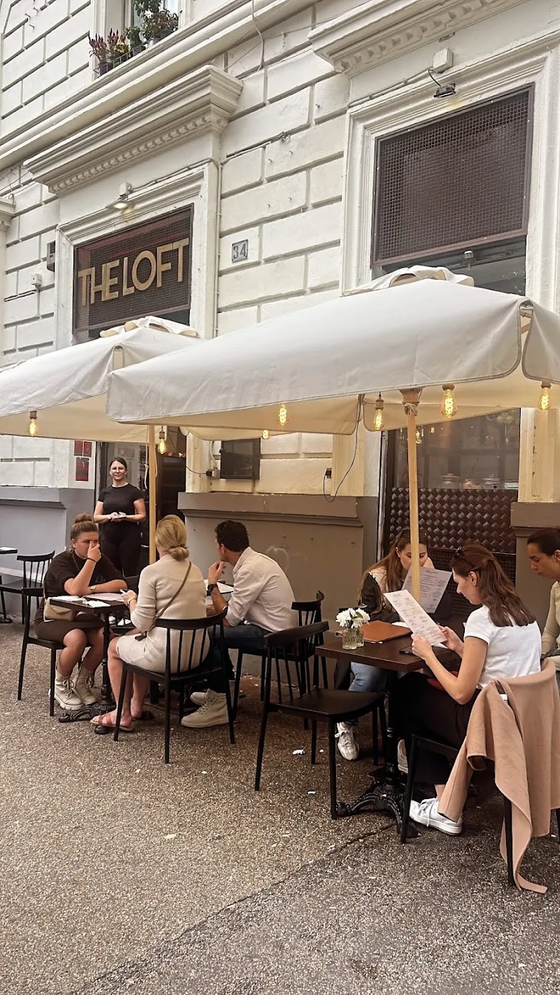 THE LOFT Colazione, Brunch & Pizza Dinner vicino San Pietro