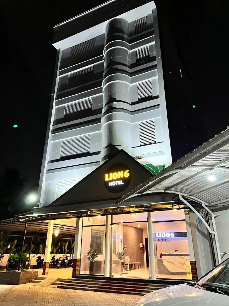 Lion 6 Hotel