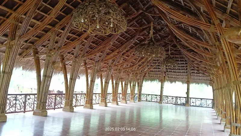 Khu du lịch Suối Tranh