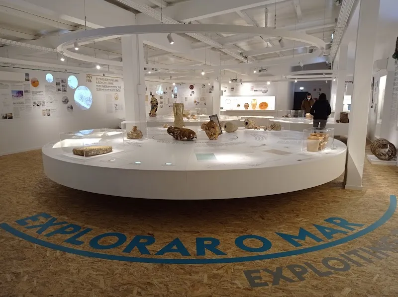 Exposição "Com os Pés na Terra e as Mãos no Mar - 6000 anos de história de Quarteira"