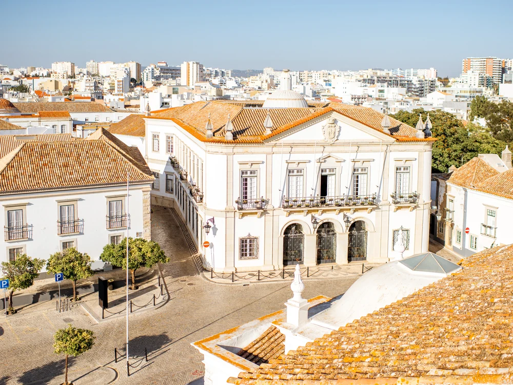 Beautiful historic building in the heart of Faro's Old Town.