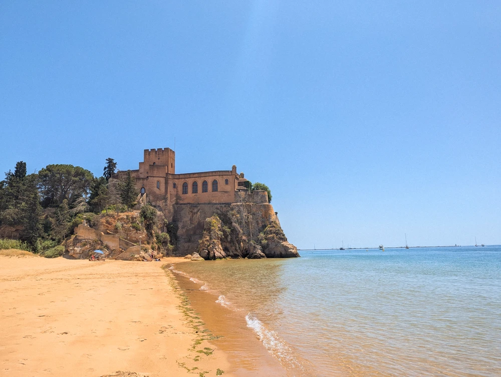 Praia Da Angrinha Ferragudo view of the castle